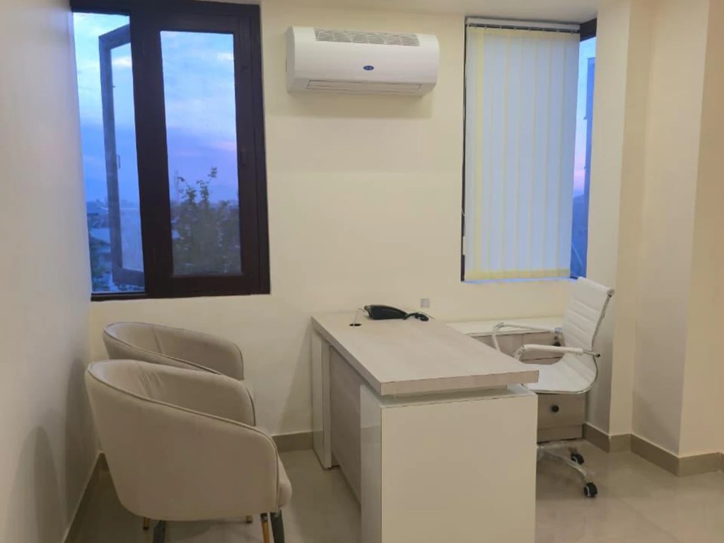 Srinagar Centre Cabin