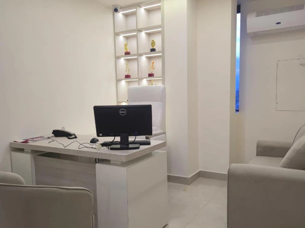 Srinagar Centre Consultation Room